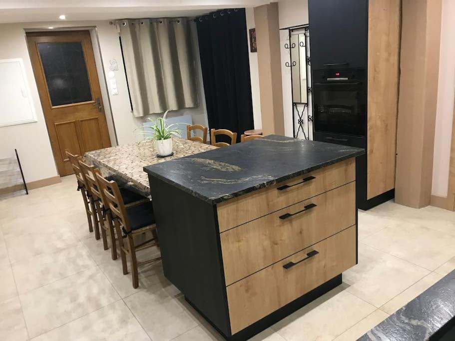 Paisible Logement Tout Equipe Pour 1 A 6 Personnes Ebersheim Esterno foto